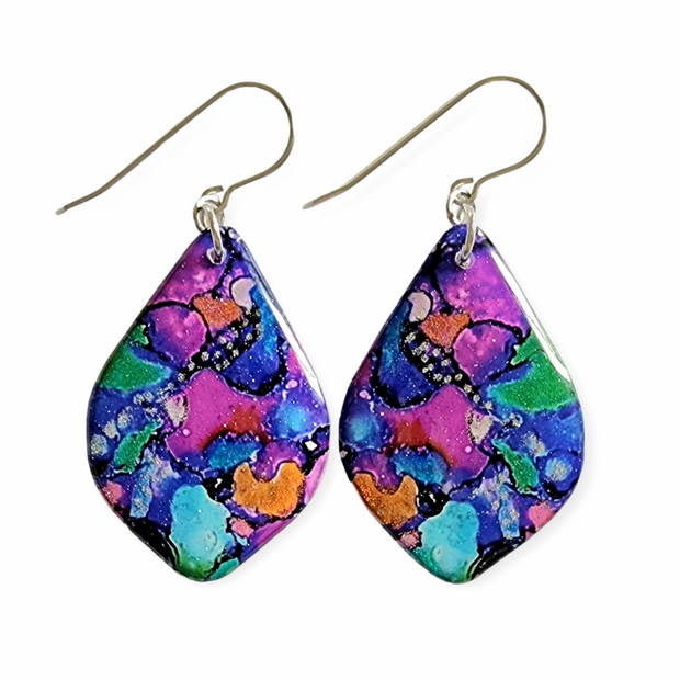 Rainbow Diamond Shape Drop Earrings | Metallica